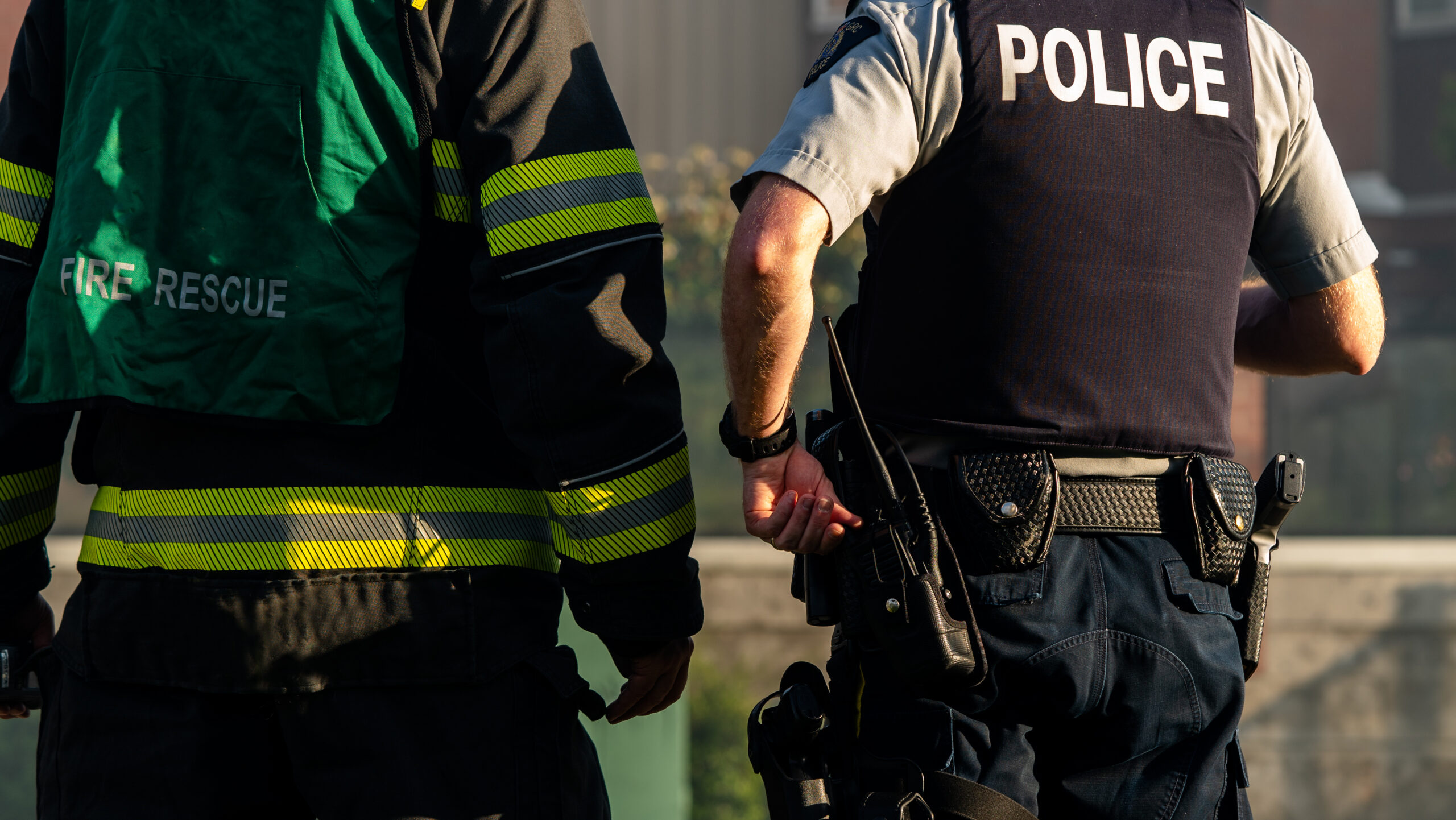 Emergency response team using deployable connectivity in the field