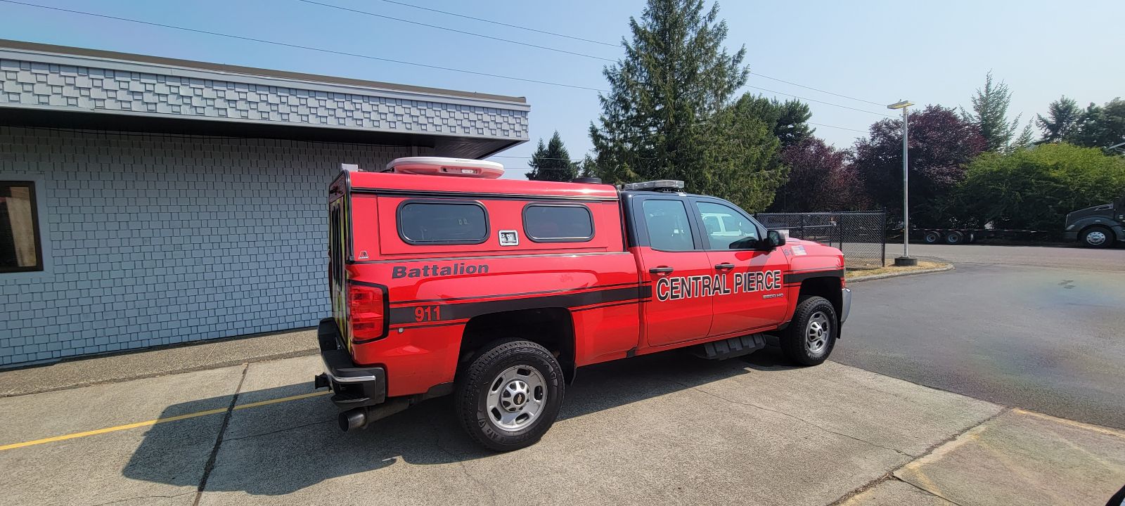 Public safety vehicle connectivity
