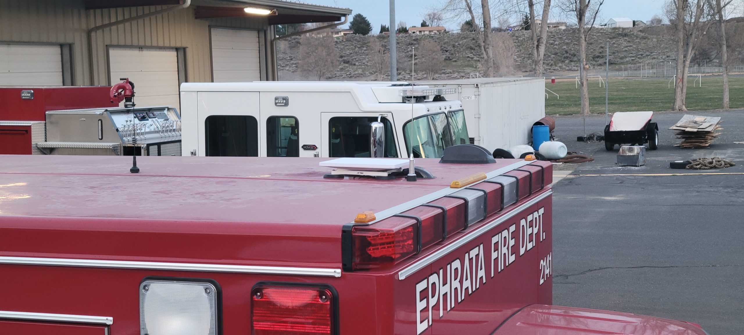 Ambulance equipped with a low-profile Starlink terminal for fleet connectivity