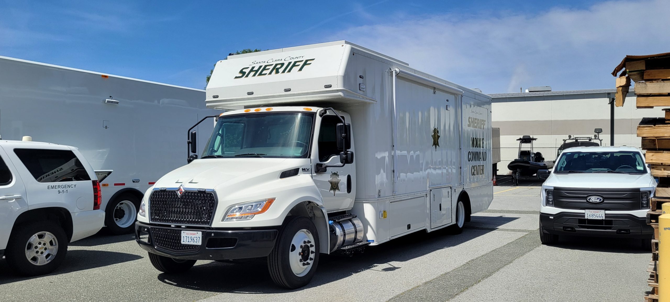 Portable communications equipment deployed at a field command post